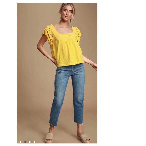 LULU’S Aileen Yellow Eyelet Lace Tasseled Top Medium - Picture 3 of 8